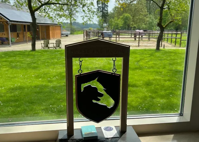 ベッド・アンド・ブレックファスト Horse And Hound Riethoven